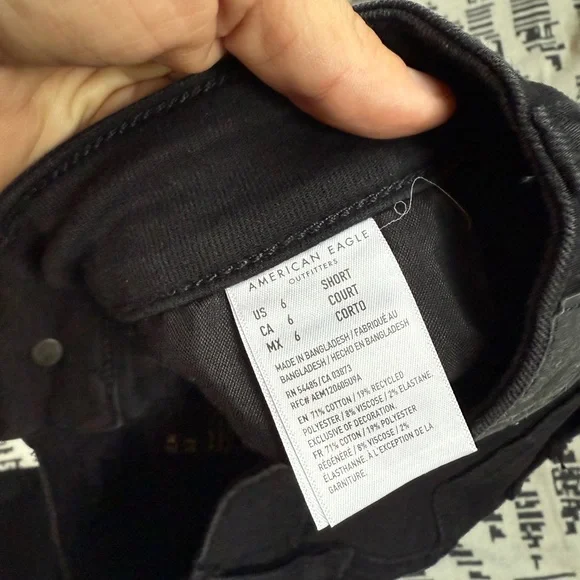 American Eagle Outfitters Black Distressed Super Hi-Rise Jeans - Picture 8 of 8